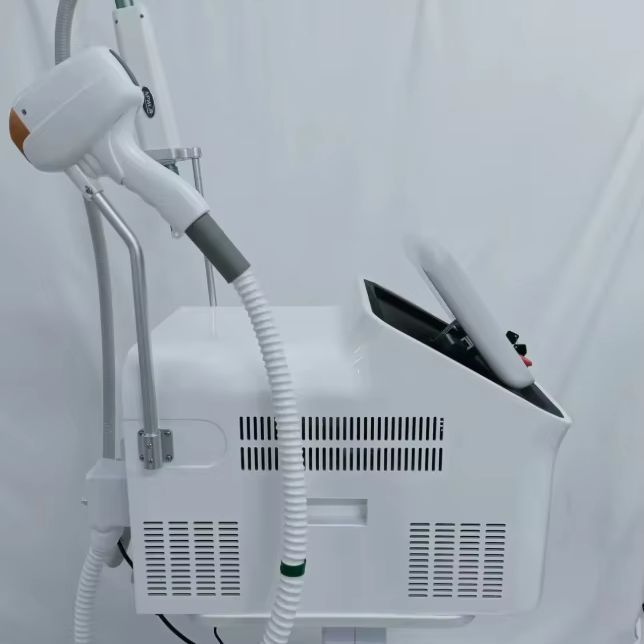 Máquina de Laser de Diodo 2 em - Diode Laser Hair Removal 808Nm 755Nm 1064Nm avaliação e preço